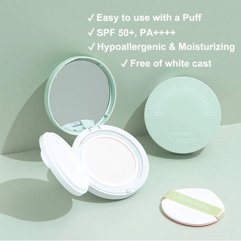 Μία ανοιχτή συσκευασία του Accoje Protective Moisture Sun Cushion SPF50 PA++++.