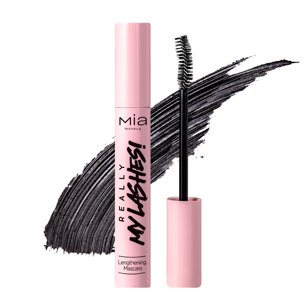 Η MIA Mascara Really My Lashes, μπροστά από μία πινελιά του προϊόντος.