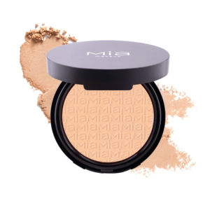 Η συσκευασία Daily Finish Compact Powder 01-Light, με μία πινελιά από το χρώμα-υλικό.